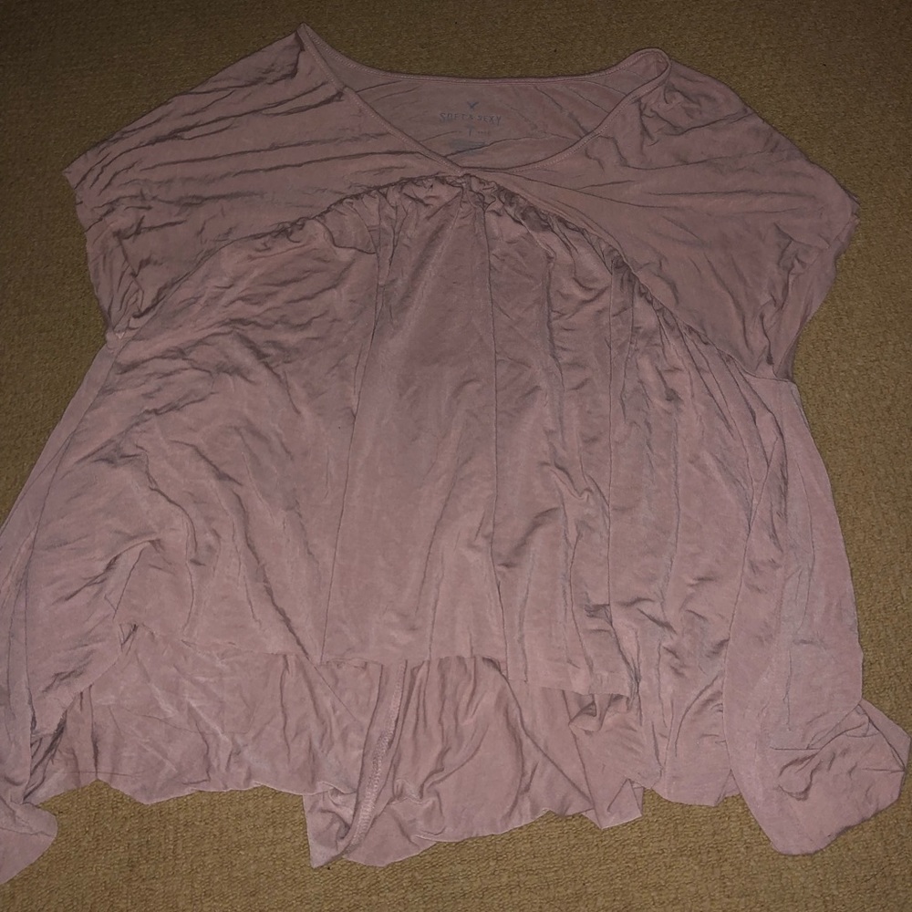 Pink Flowey T-shirt from American eagle